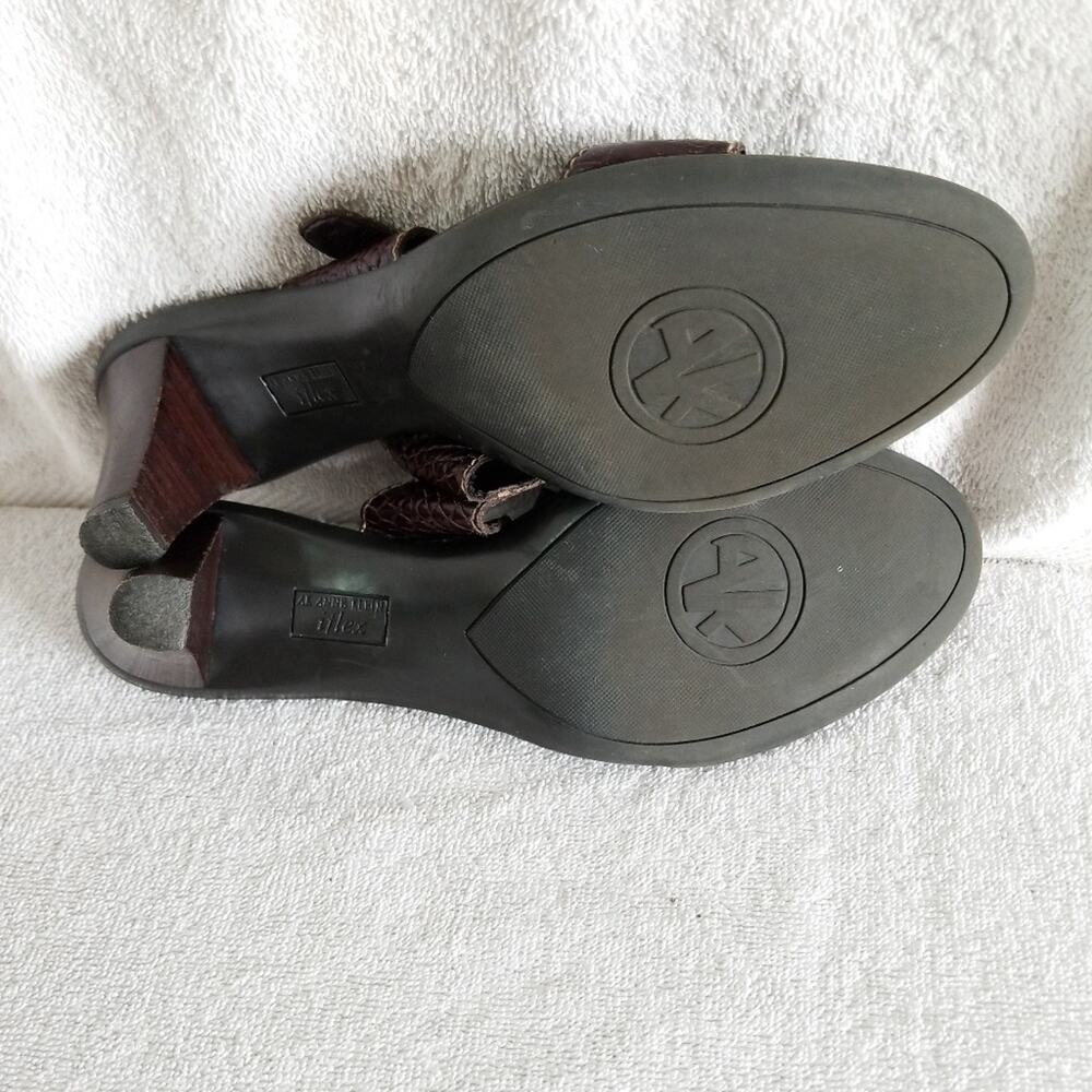 Anne Klein i flex texture leather Zeek sandal - Picture 8 of 8